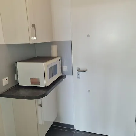 Apartamento B710, Mit Einem